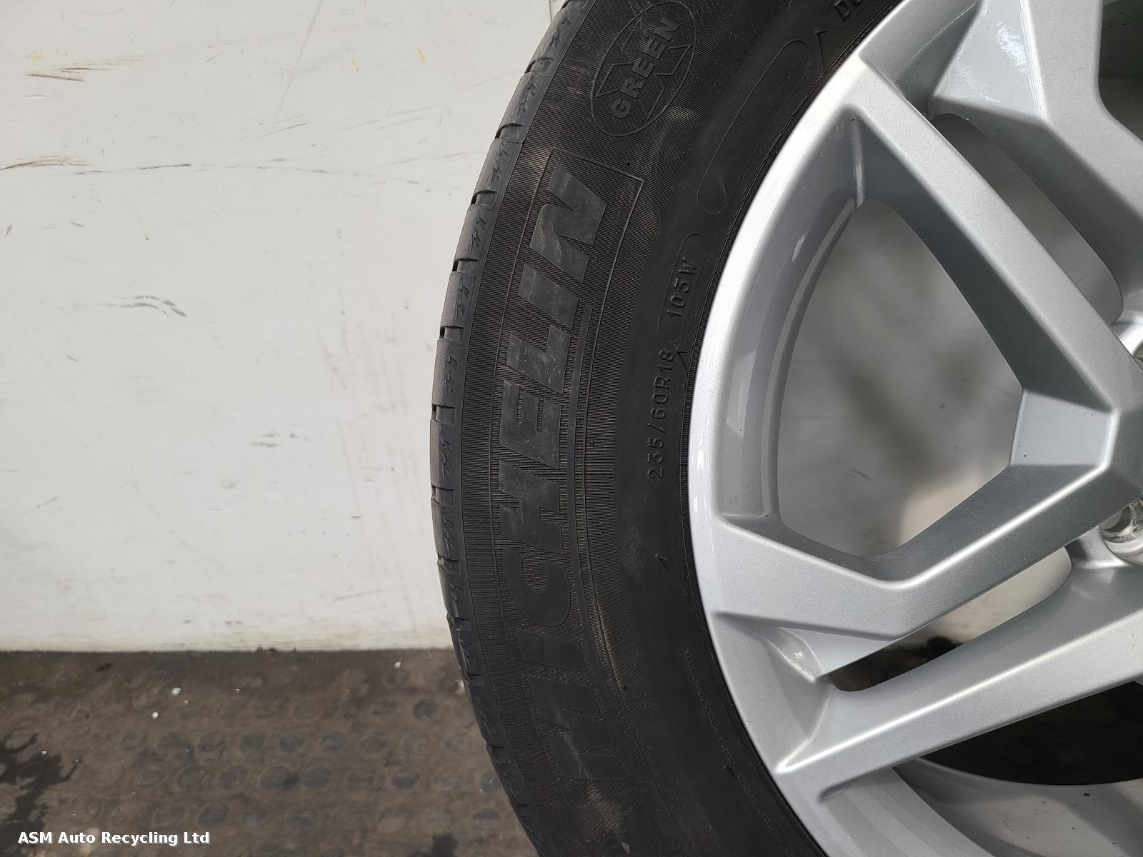 View Auto part Wheel Set Audi Q5 2021