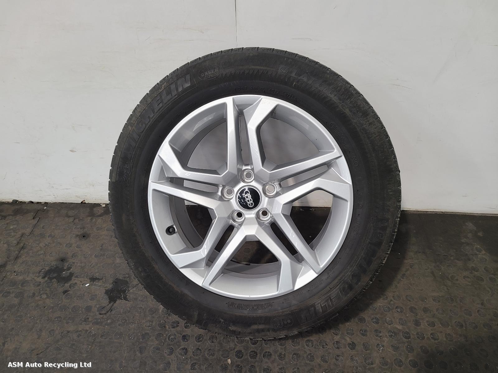 View Auto part Wheel Set Audi Q5 2021