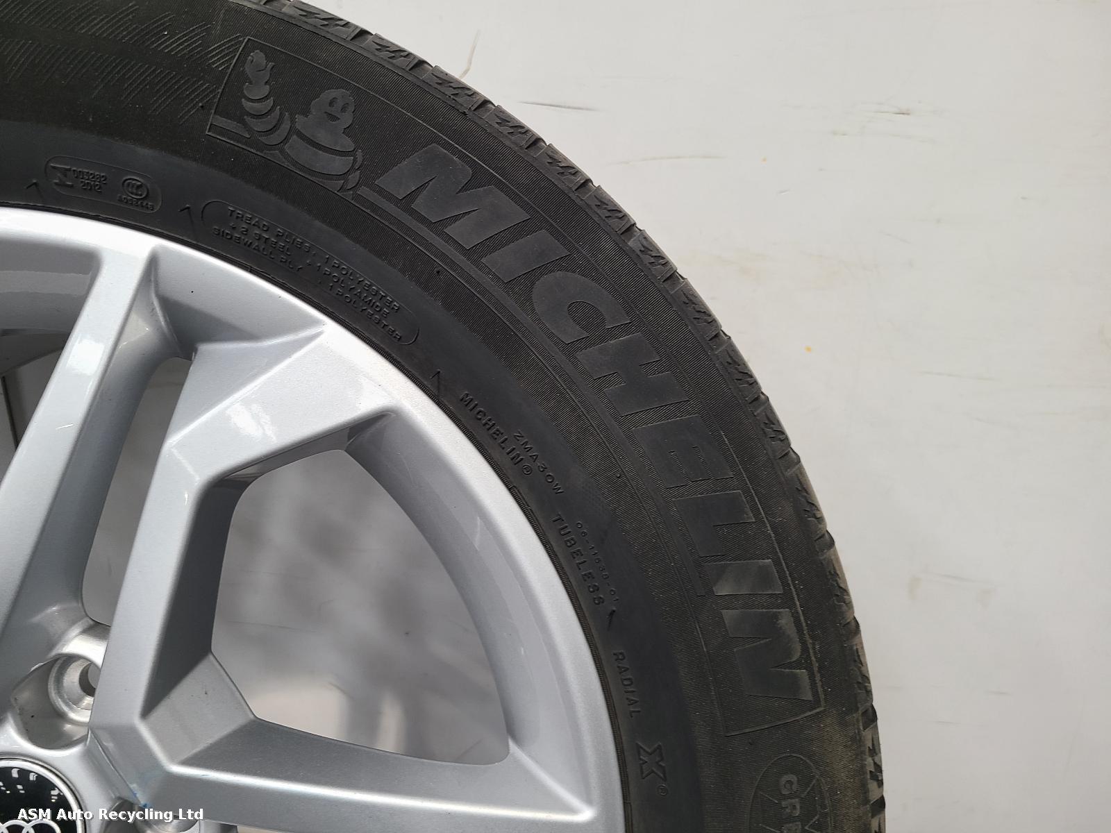 View Auto part Wheel Set Audi Q5 2021