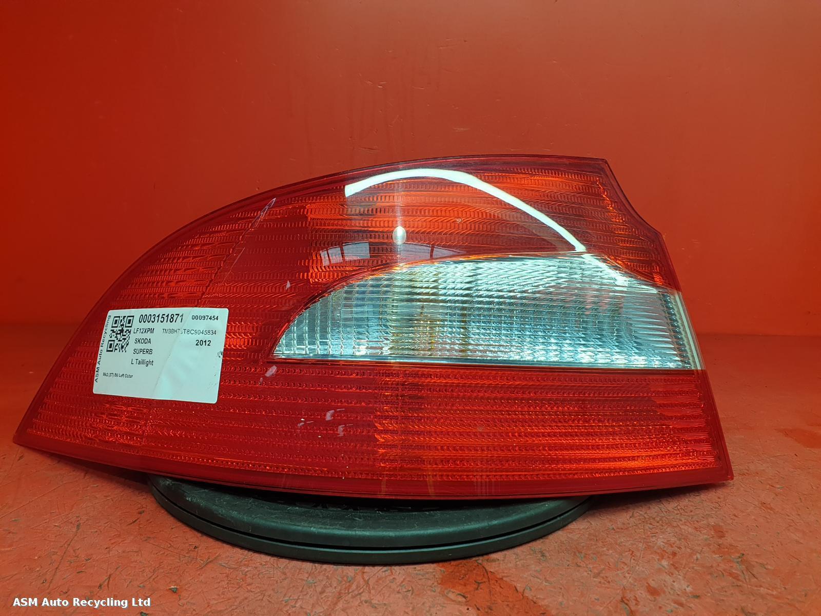 View Auto part L Taillight Skoda Superb 2012