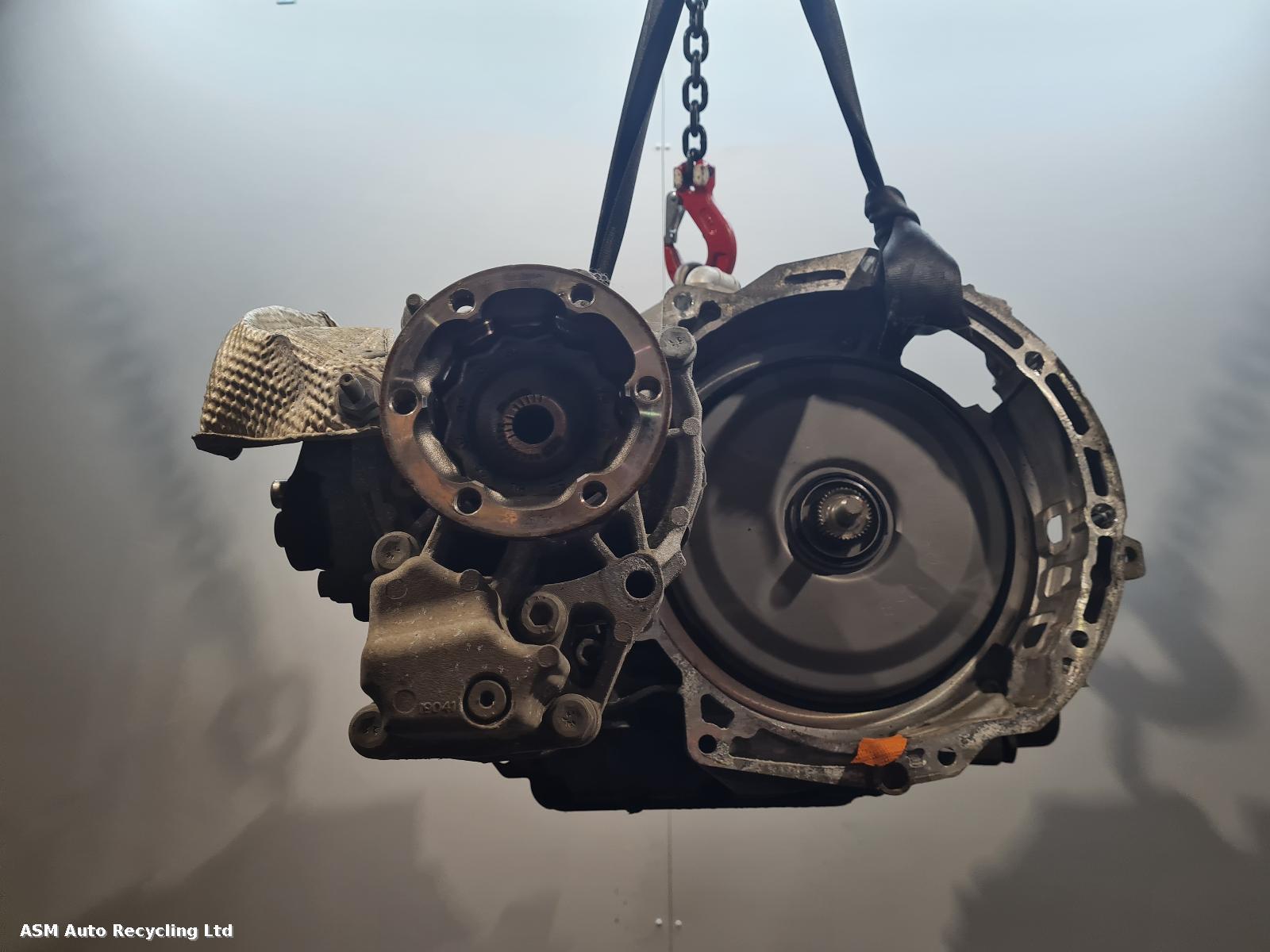 View Auto part Gearbox Volkswagen Golf 2019