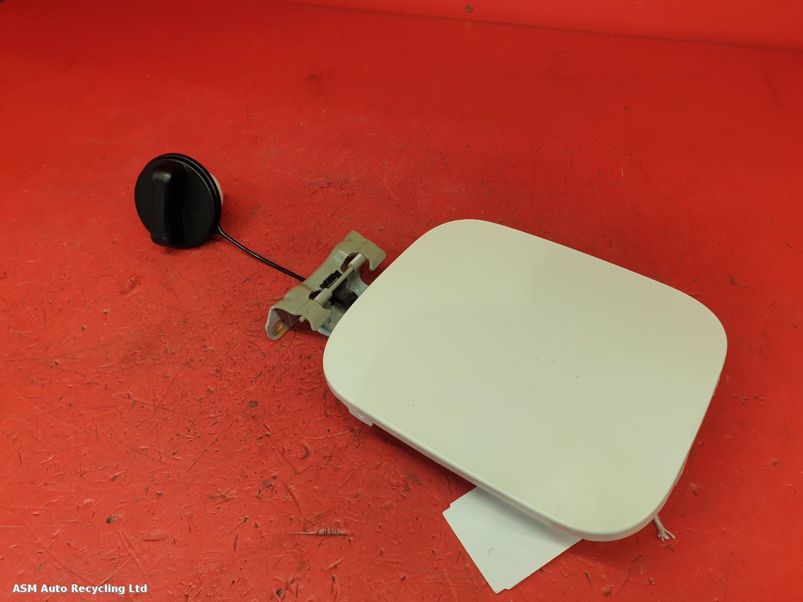 View Auto part Fuel Filler Flap Nissan Qashqai 2013