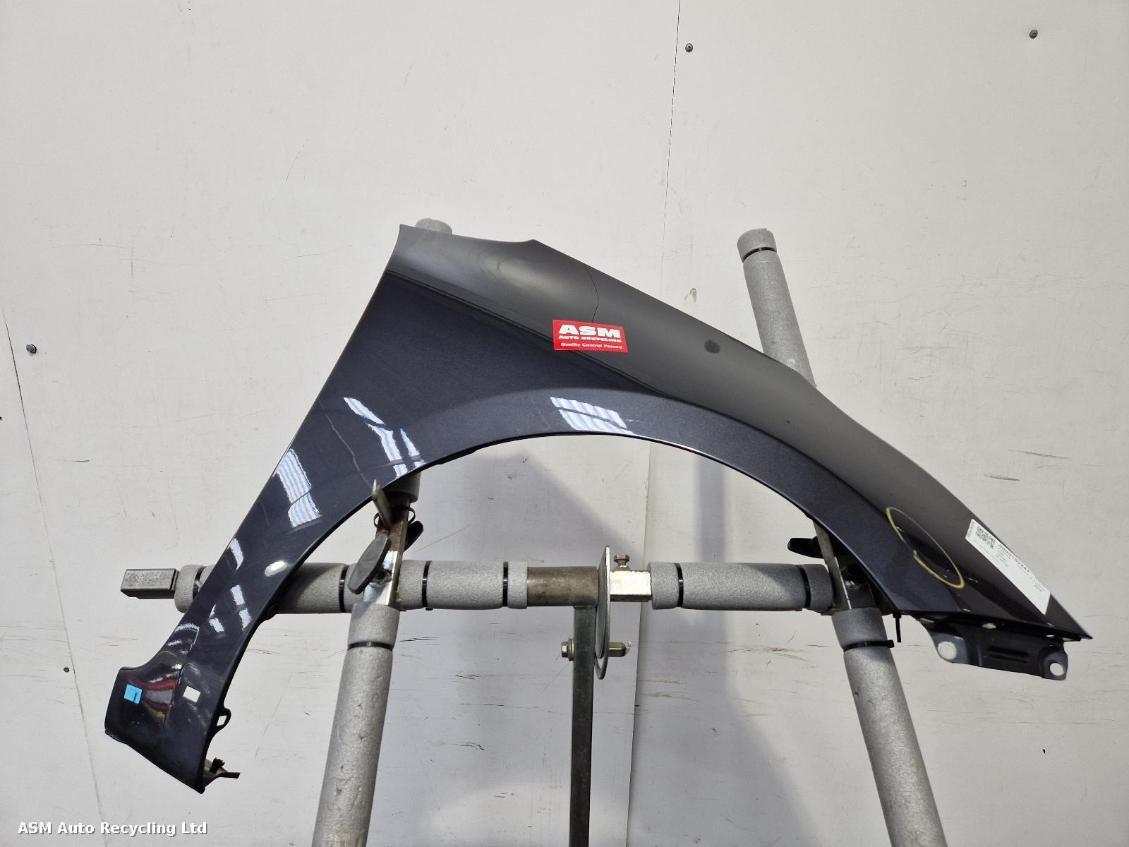 View Auto part R Wing Kia Ceed 2018