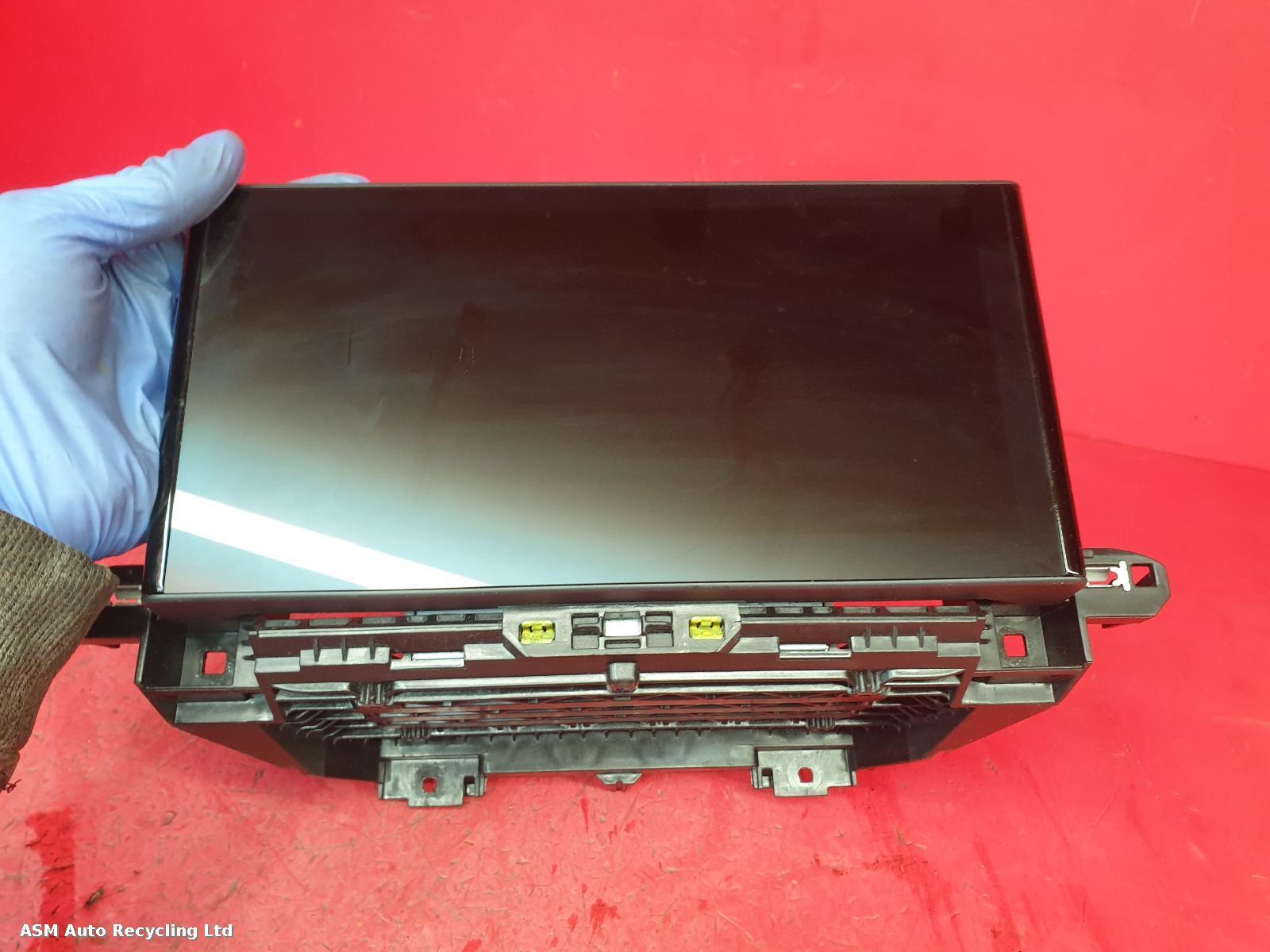 View Auto part Radio Display Audi Q5 2023