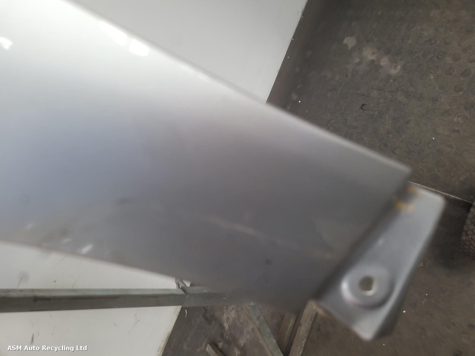 View Auto part L Wing Toyota Prius 2010