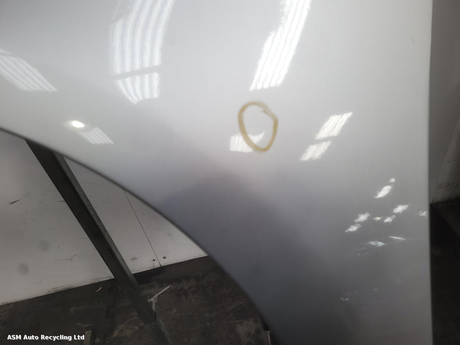 View Auto part L Wing Toyota Prius 2010