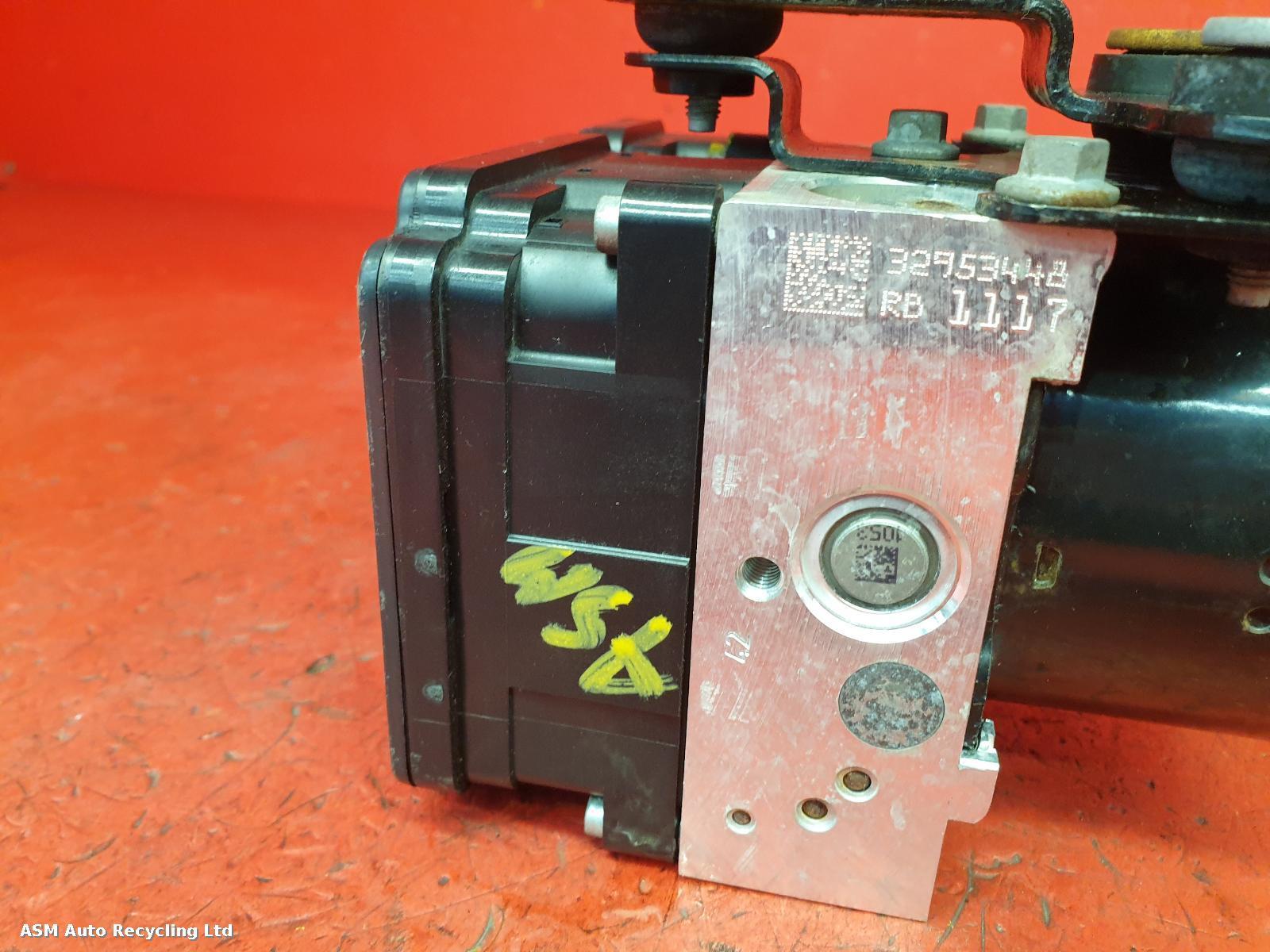 View Auto part ABS Pump/Modulator Ford Fiesta 2013