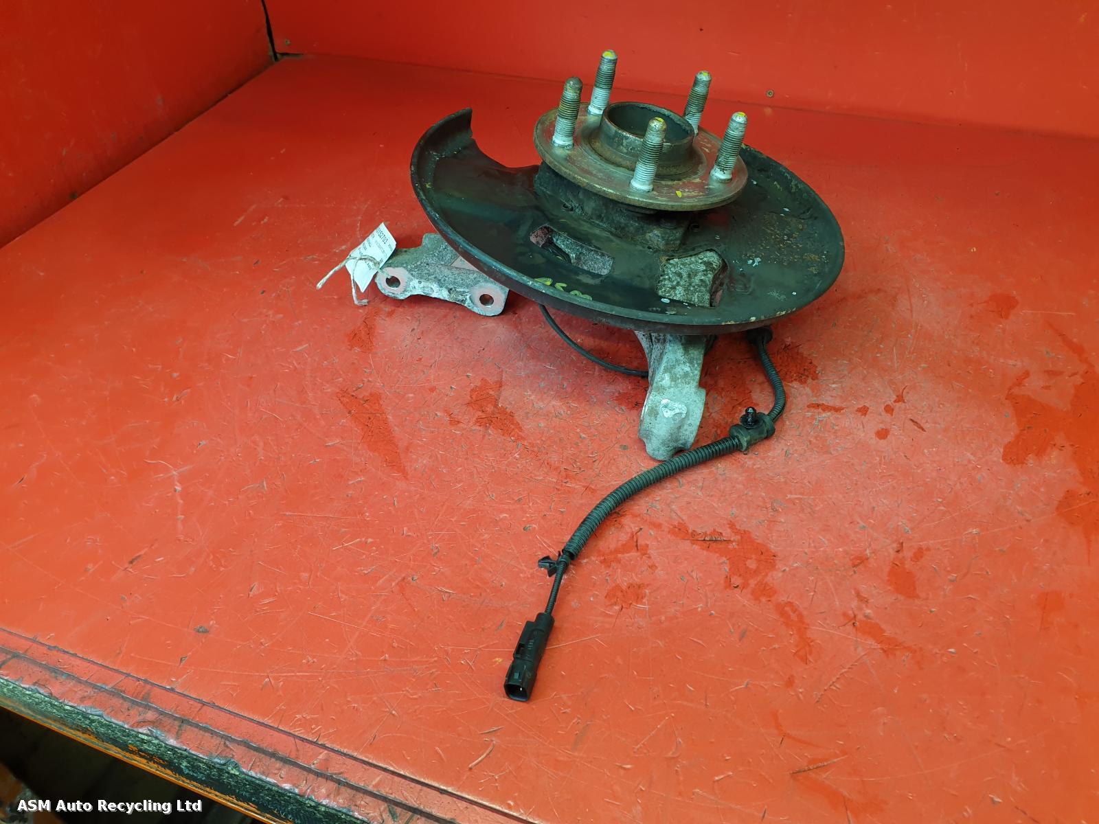 View Auto part RF Hub/Stub Axle Assembly Vauxhall Insignia 2011