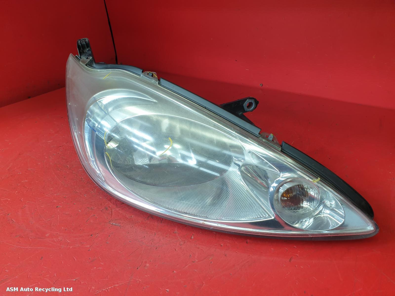 View Auto part R Headlamp Ford Ka 2010