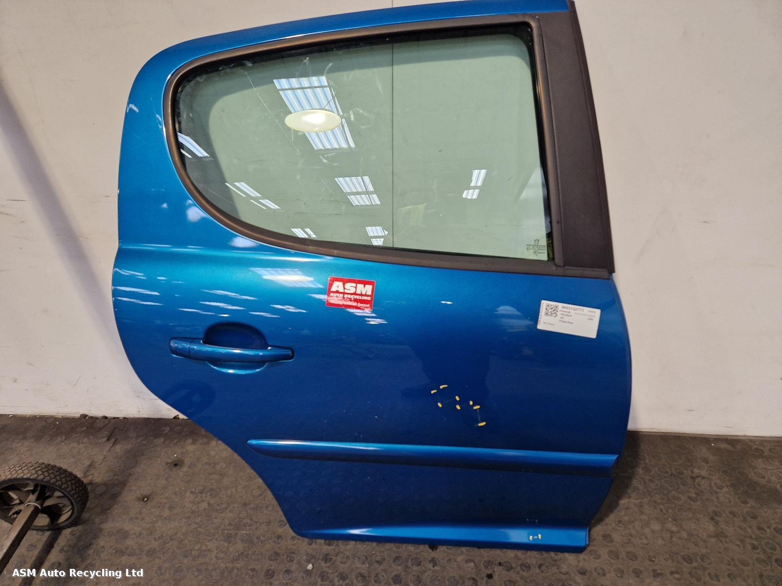 View Auto part R Rear Door Peugeot 207 2009