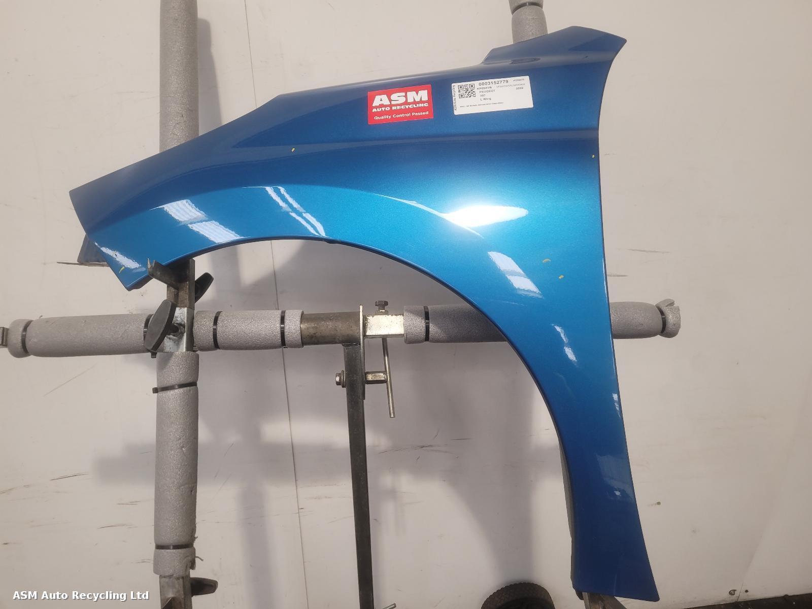 View Auto part L Wing Peugeot 207 2009