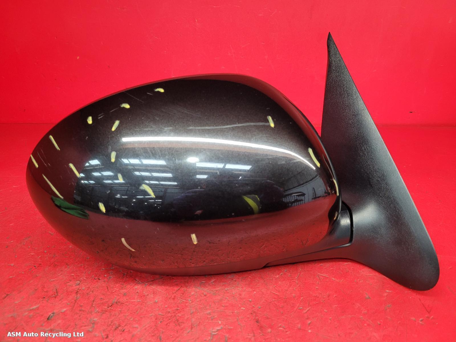 View Auto part R Door Mirror Nissan Juke 2012