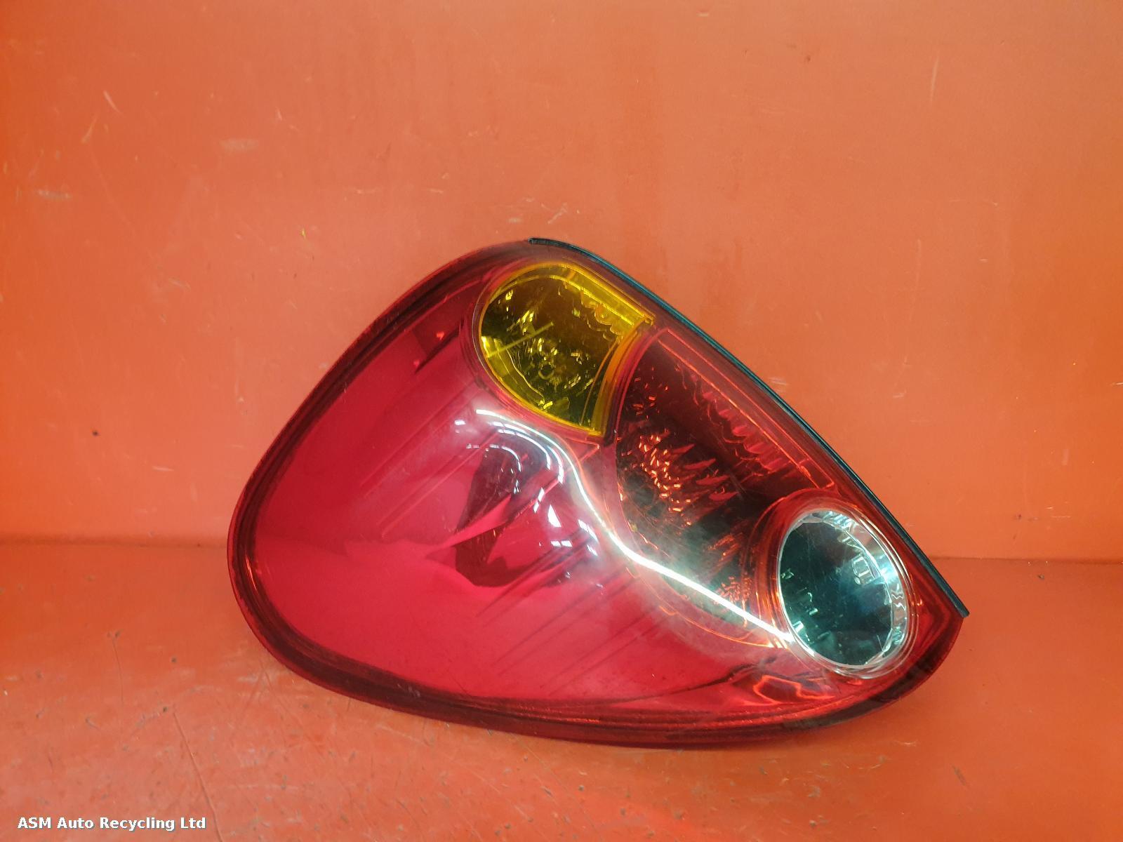 View Auto part L Taillight Mitsubishi L200 2014