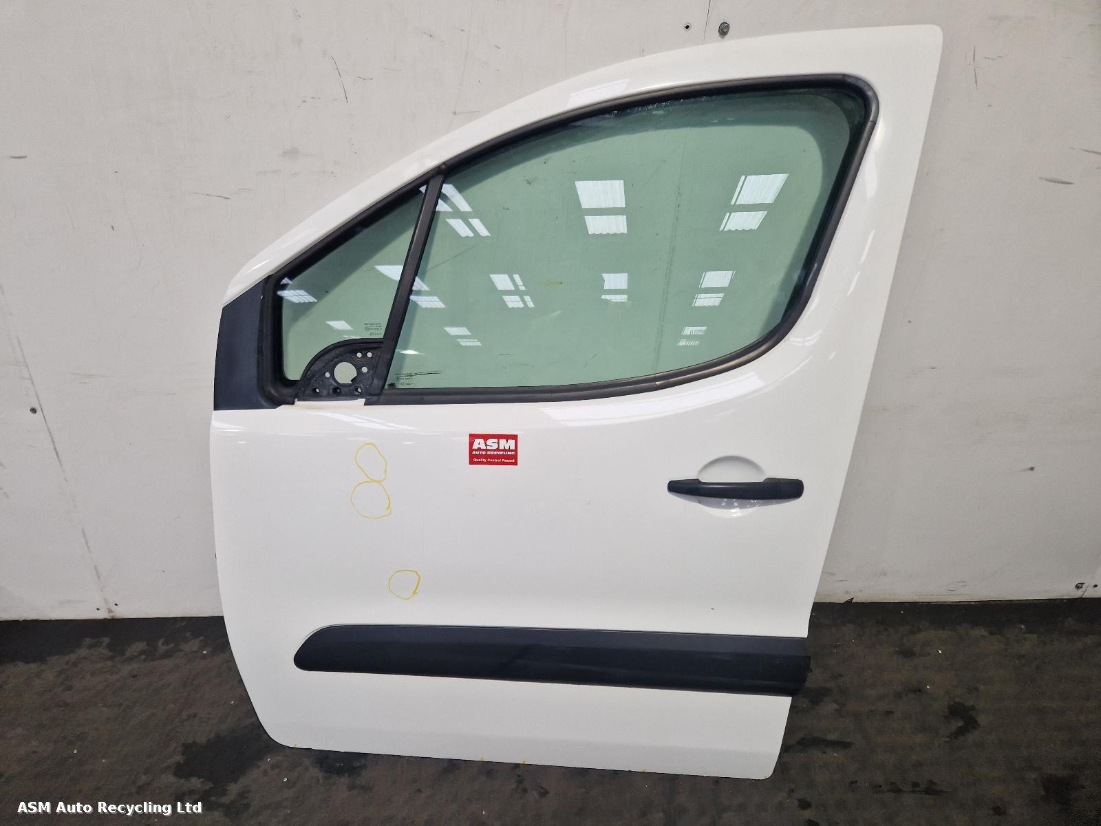 View Auto part L Front Door Peugeot Partner 2014