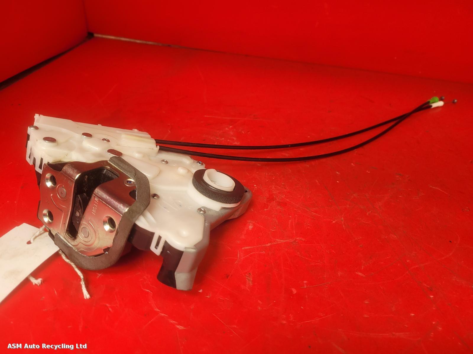 View Auto part Door Lock Assembly Toyota Yaris 2013