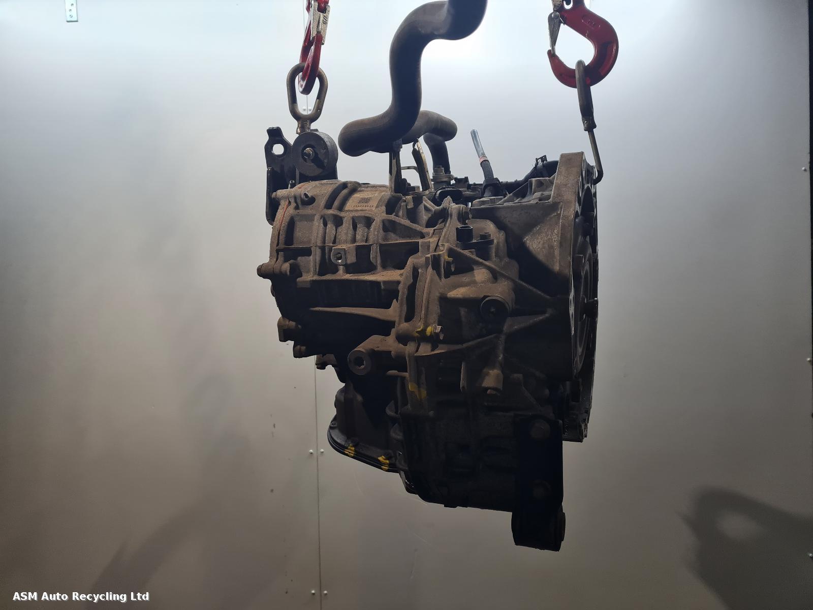 View Auto part Gearbox Toyota Yaris 2013