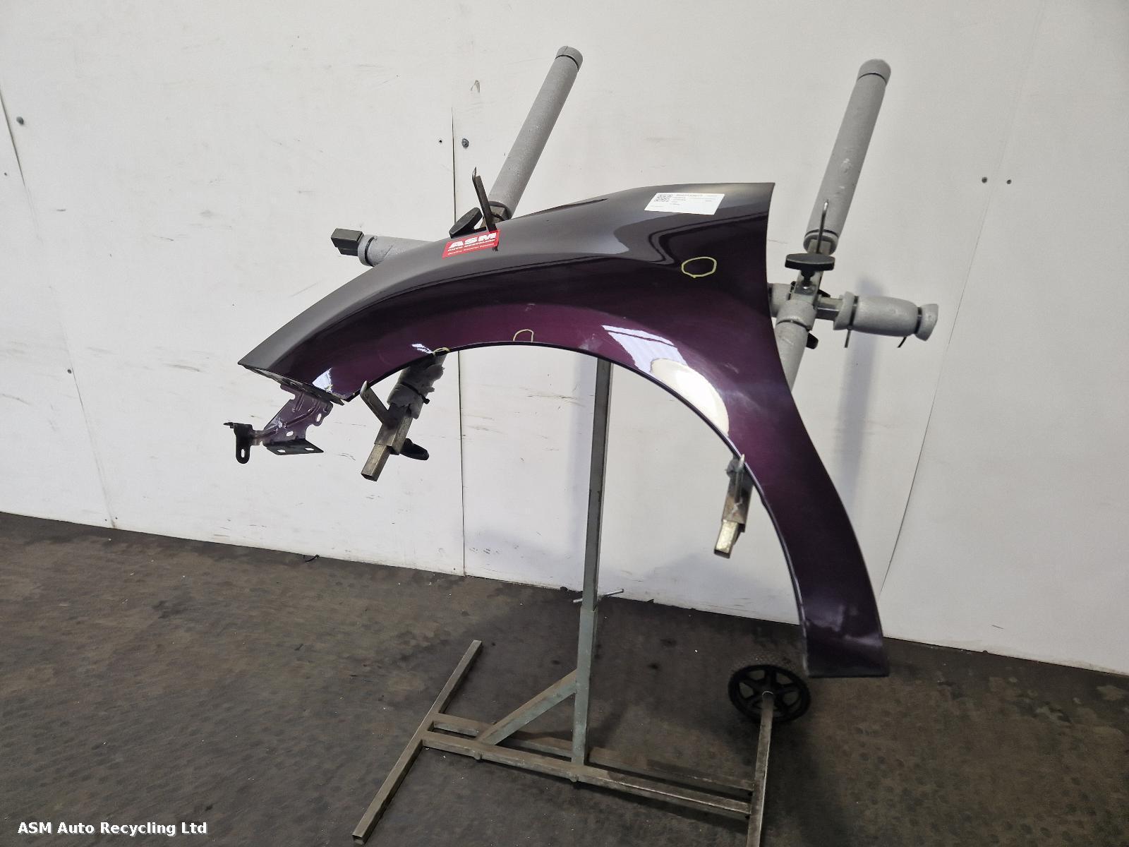 View Auto part L Wing Citroen Ds3 2015