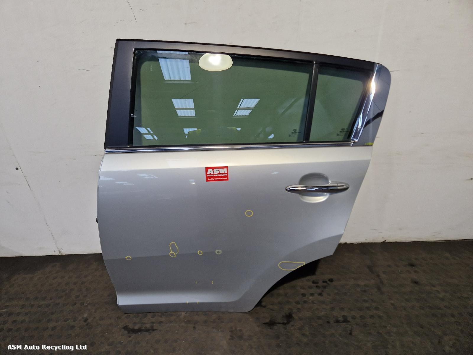 View Auto part L Rear Door Kia Sportage 2011