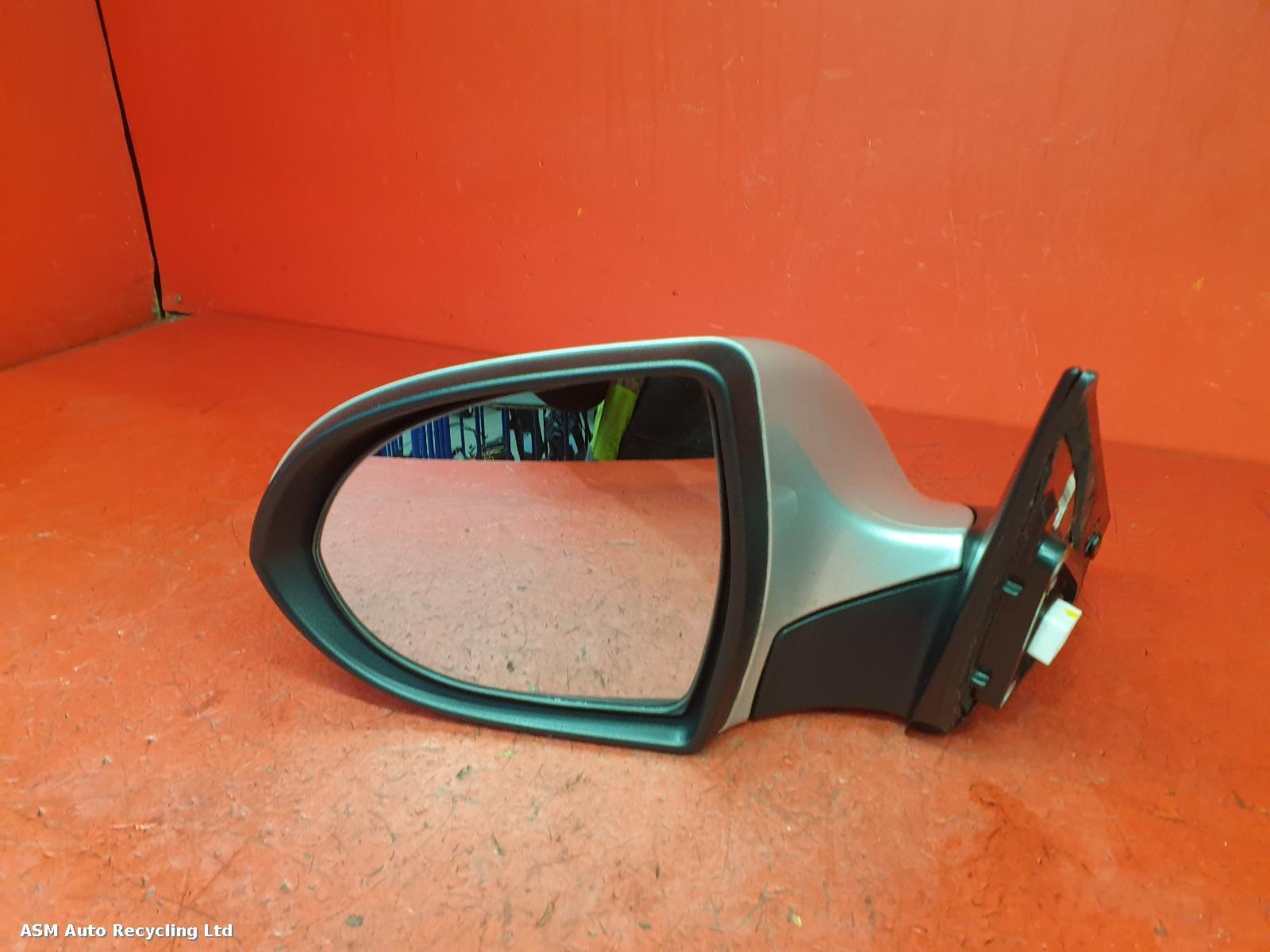 View Auto part L Door Mirror Kia Sportage 2011