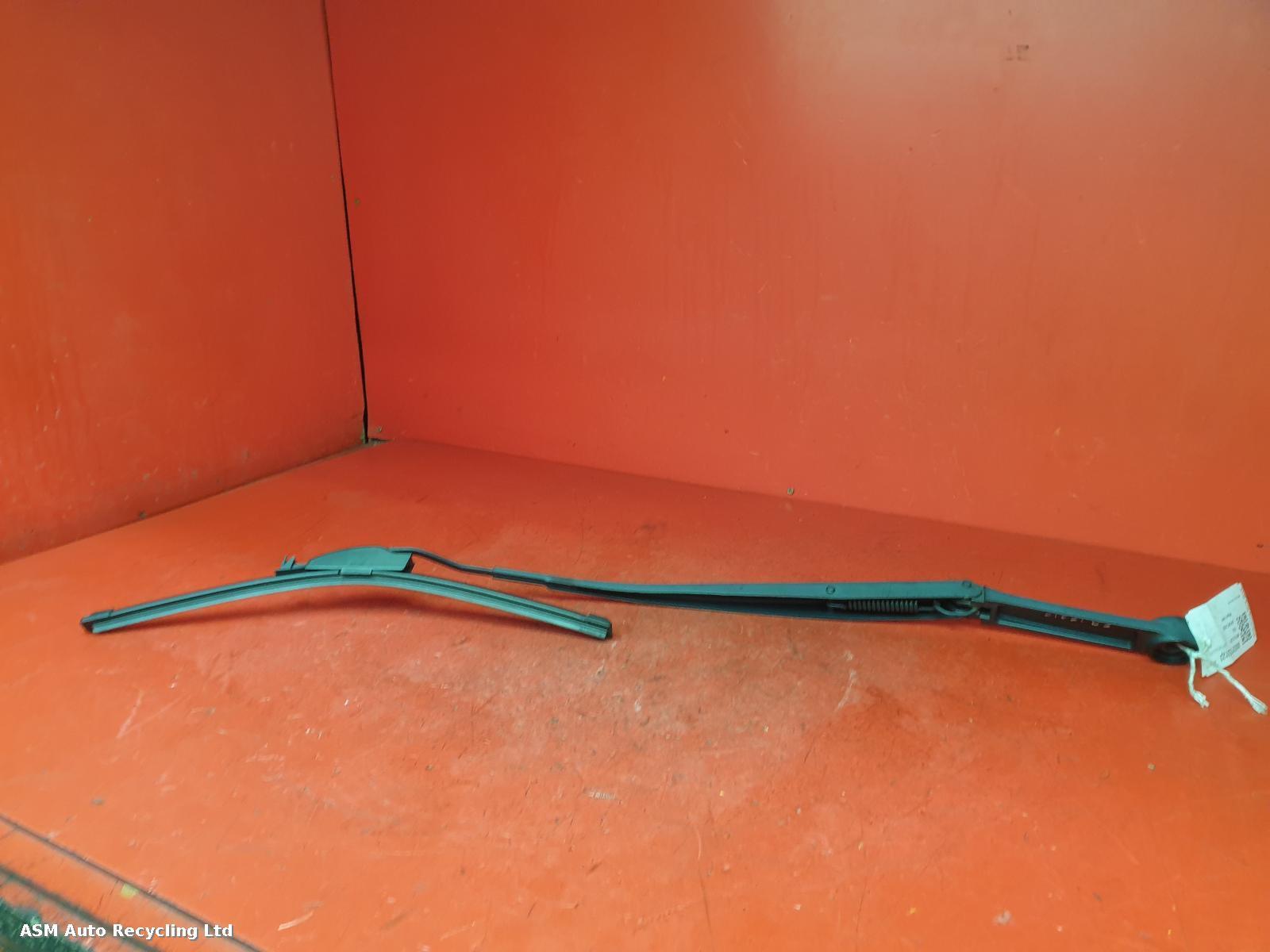 View Auto part Wiper Arm Kia Sportage 2011