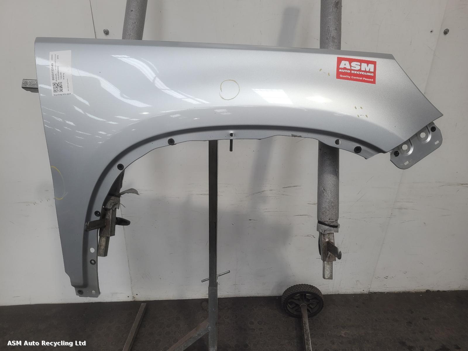 View Auto part R Wing Volkswagen Tiguan 2012