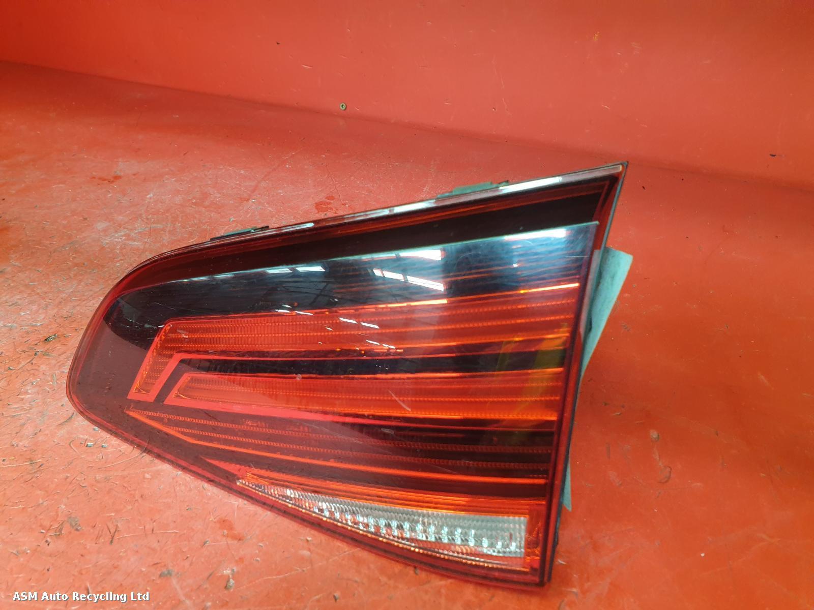 View Auto part R Taillight Volkswagen Golf 2017