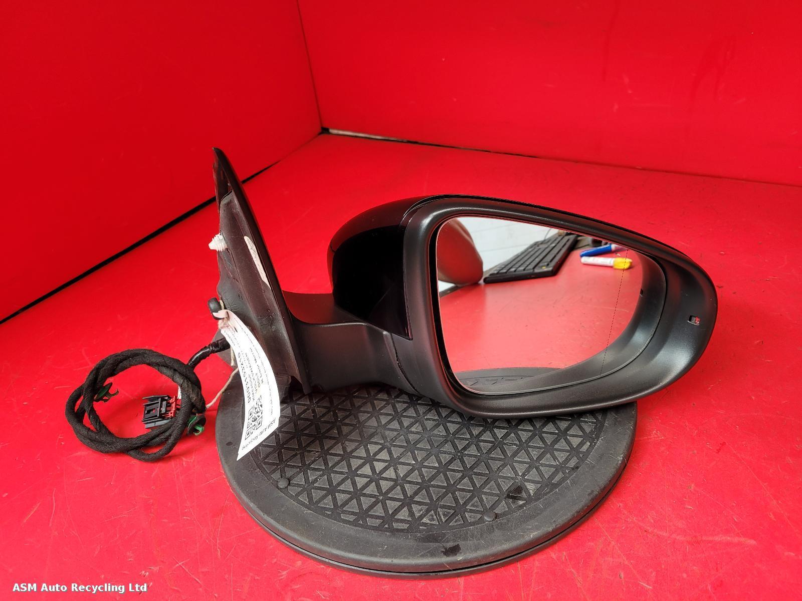 View Auto part R Door Mirror Volkswagen Golf 2012