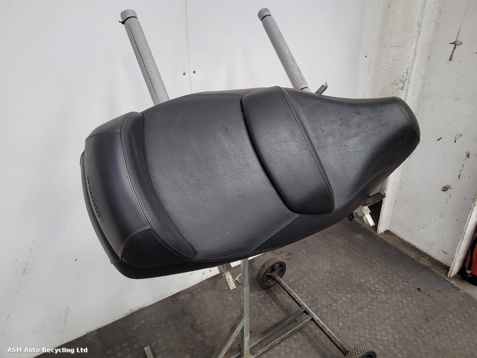 View Auto part Front Seat Piaggio Mp3 300 Lt Business 2018