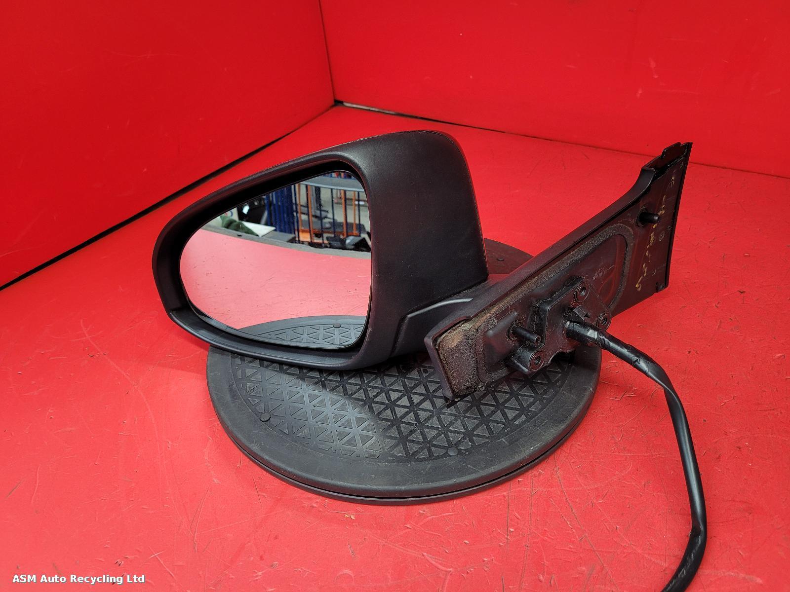 View Auto part L Door Mirror Toyota Yaris 2015