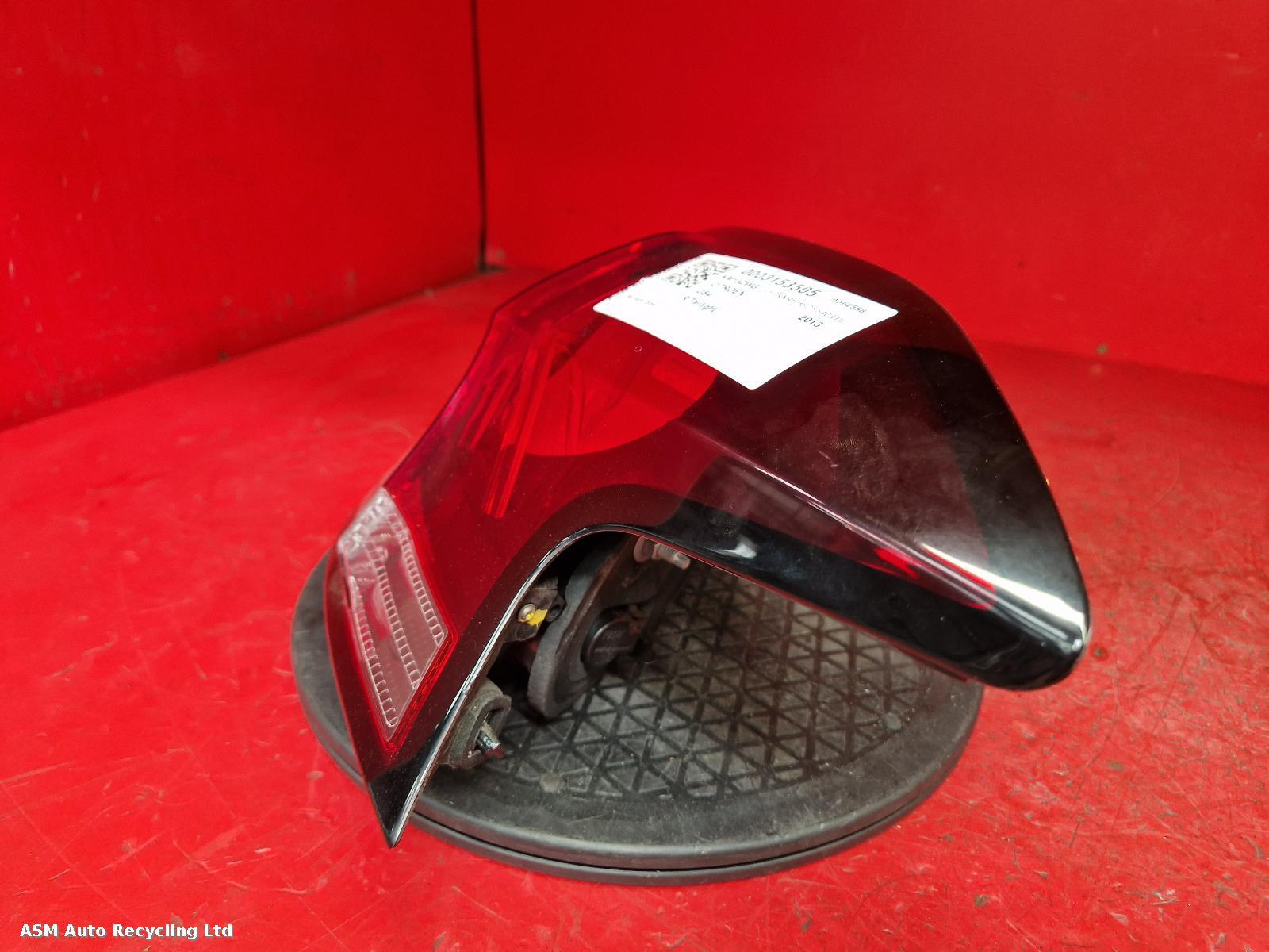 View Auto part R Taillight Citroen Ds4 2013