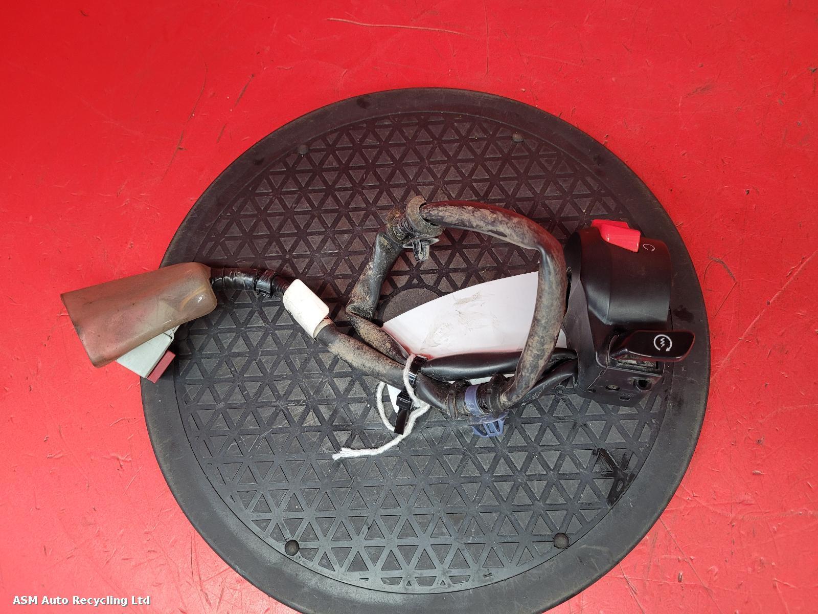 View Auto part RH Switch Gear Honda Cbr 650 Ra-k 2019