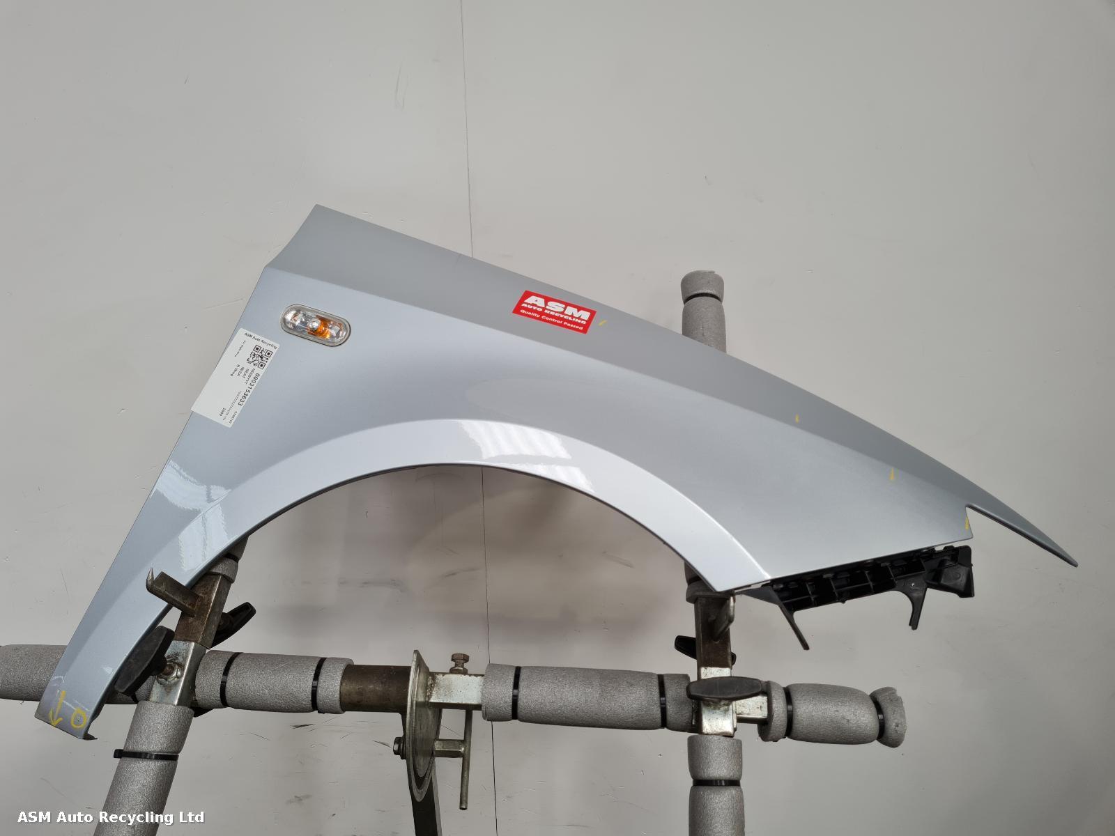 View Auto part R Wing Seat Ibiza 2009