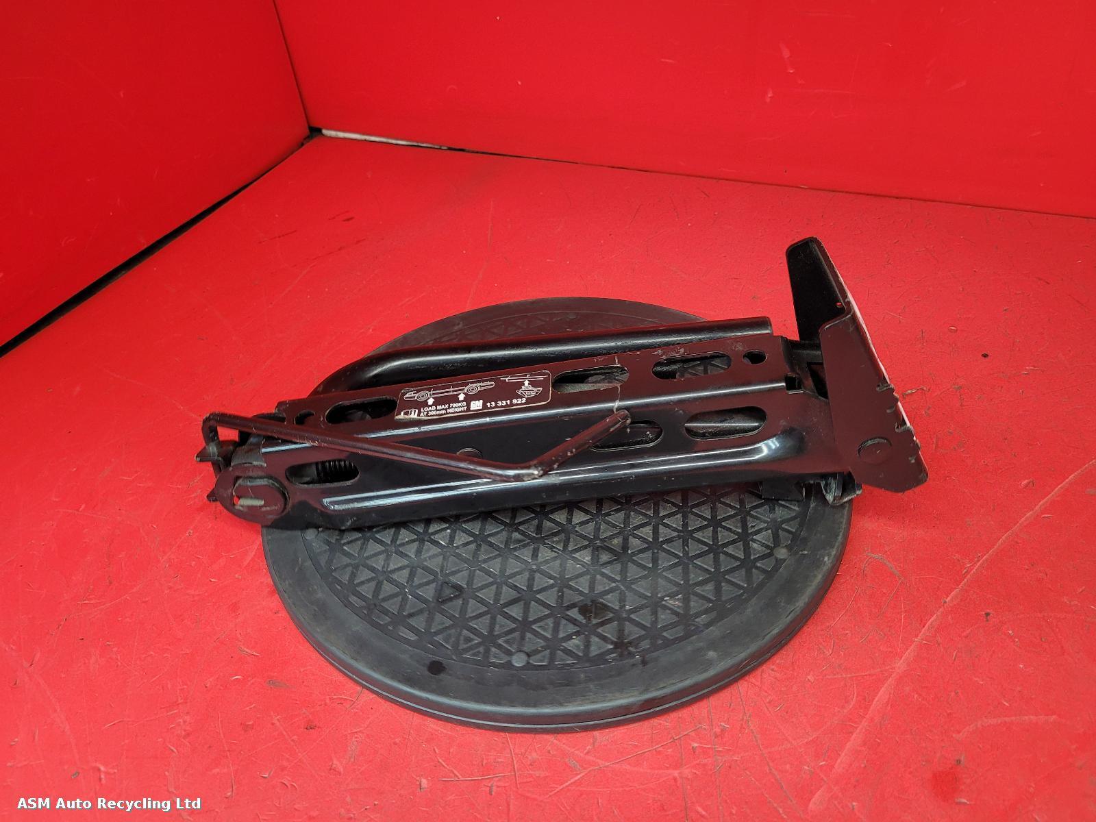 View Auto part Jack Vauxhall Corsa 2012