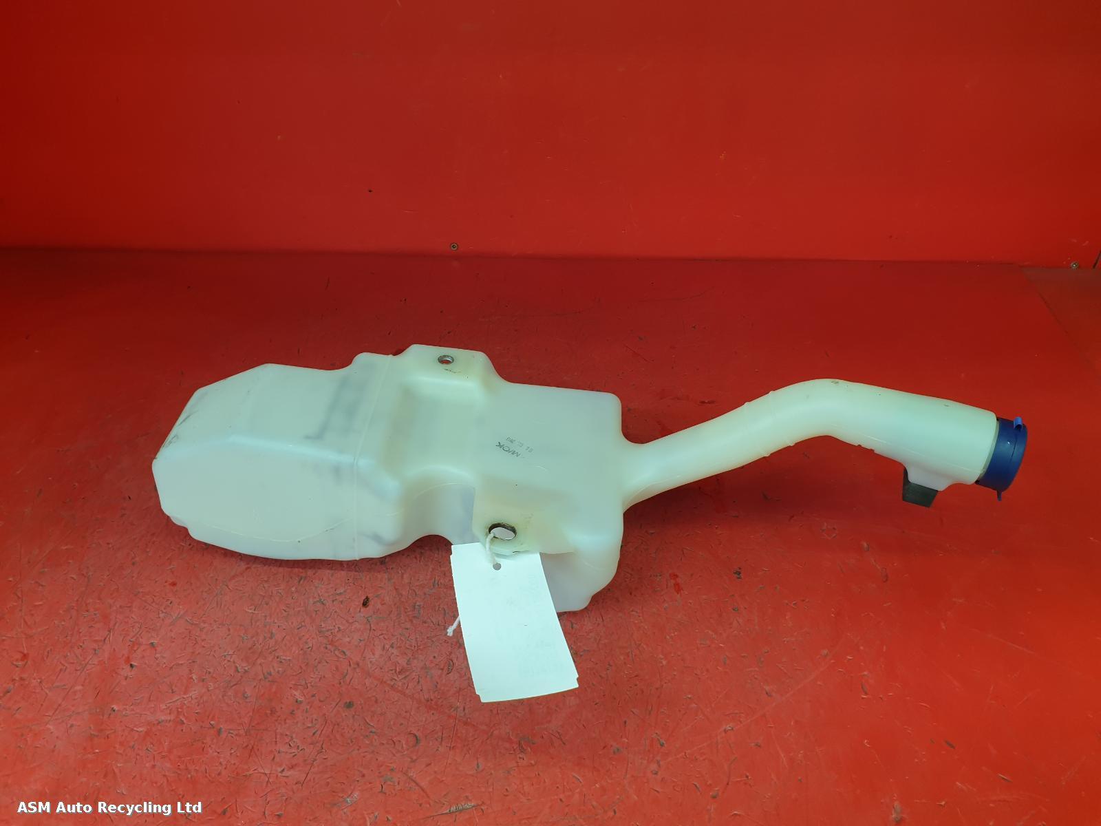 View Auto part Washer Bottle Fiat 500 2013