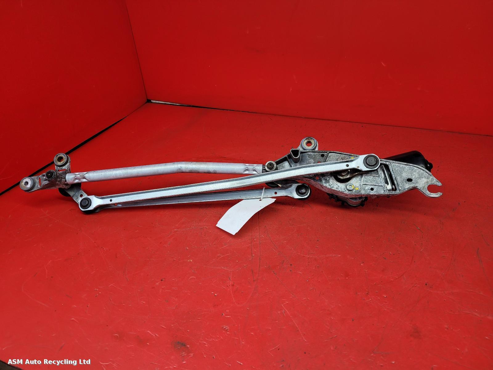 View Auto part Wiper Motor Front Nissan Qashqai 2013