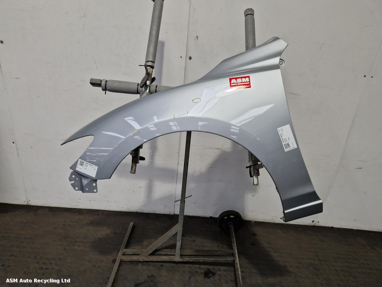 View Auto part L Wing Mazda 6  2015