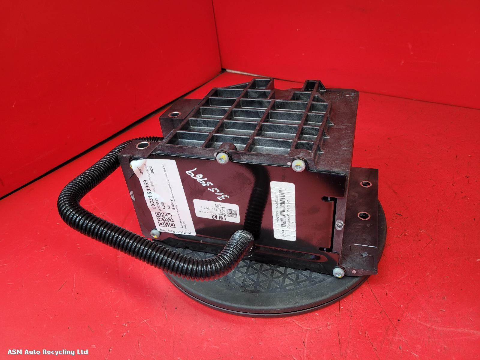 View Auto part Battery Audi Q5 2022