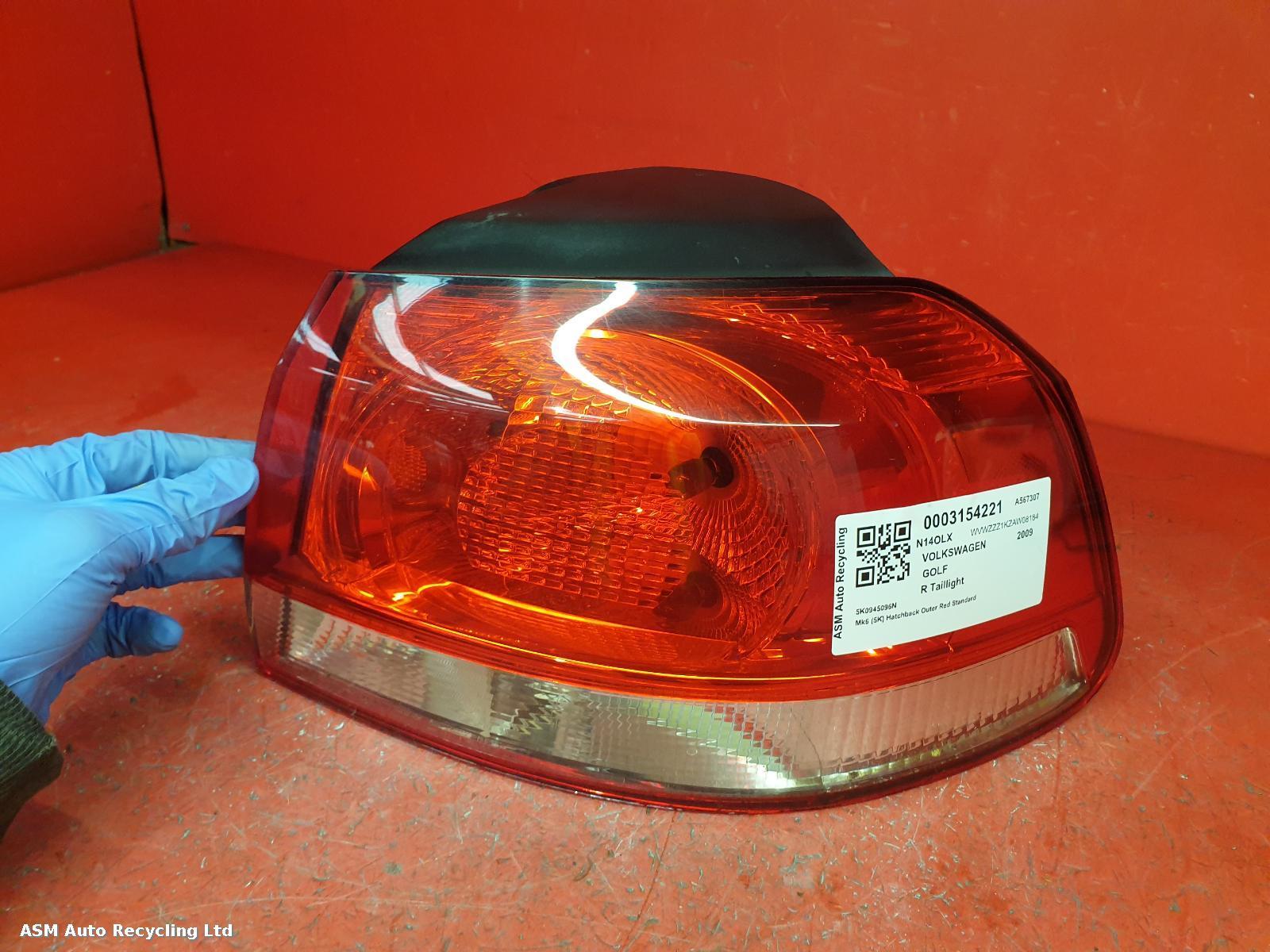 View Auto part R Taillight Volkswagen Golf 2009