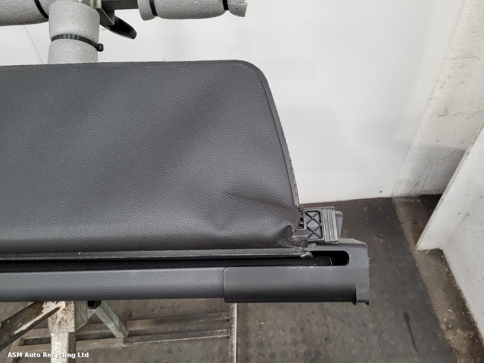 View Auto part Parcel Shelf Vauxhall Insignia 2011