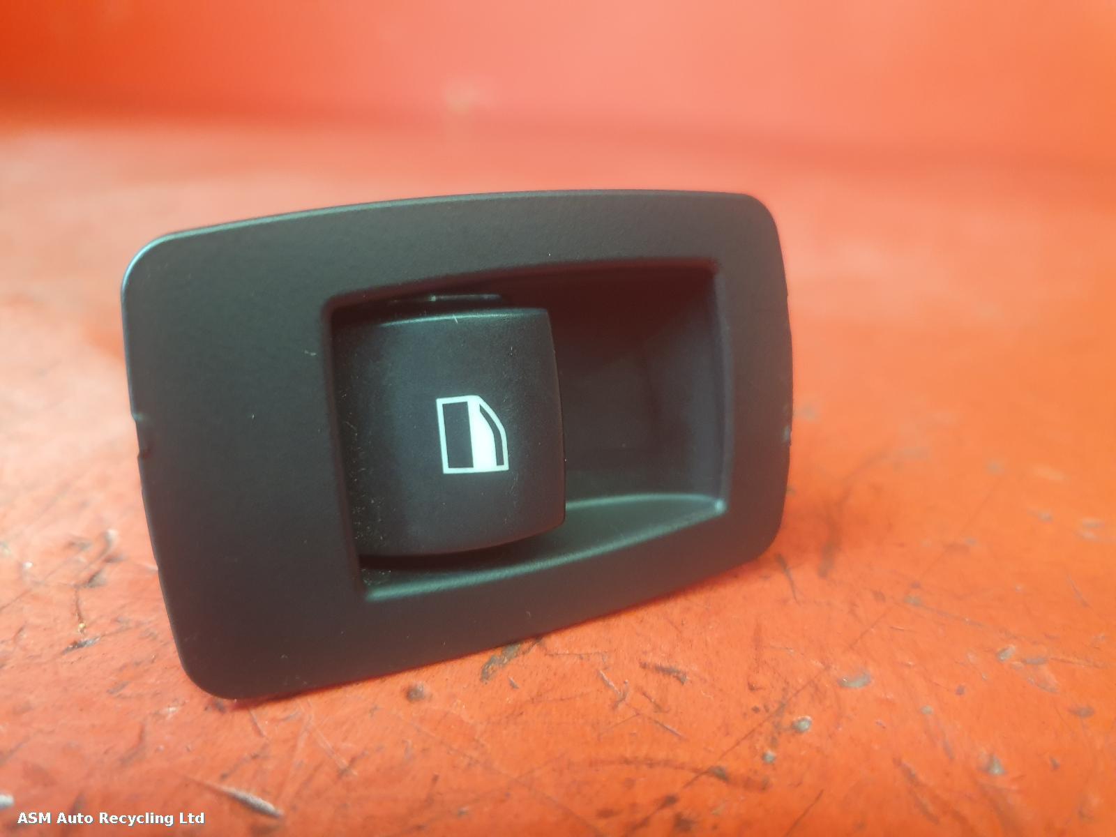 View Auto part Elect. Window Switch Bmw Z4 2015