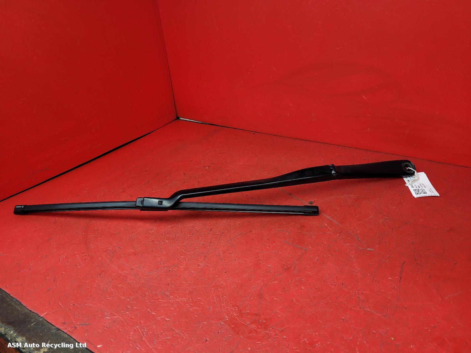 View Auto part Wiper Arm Bmw 5 Series 2017