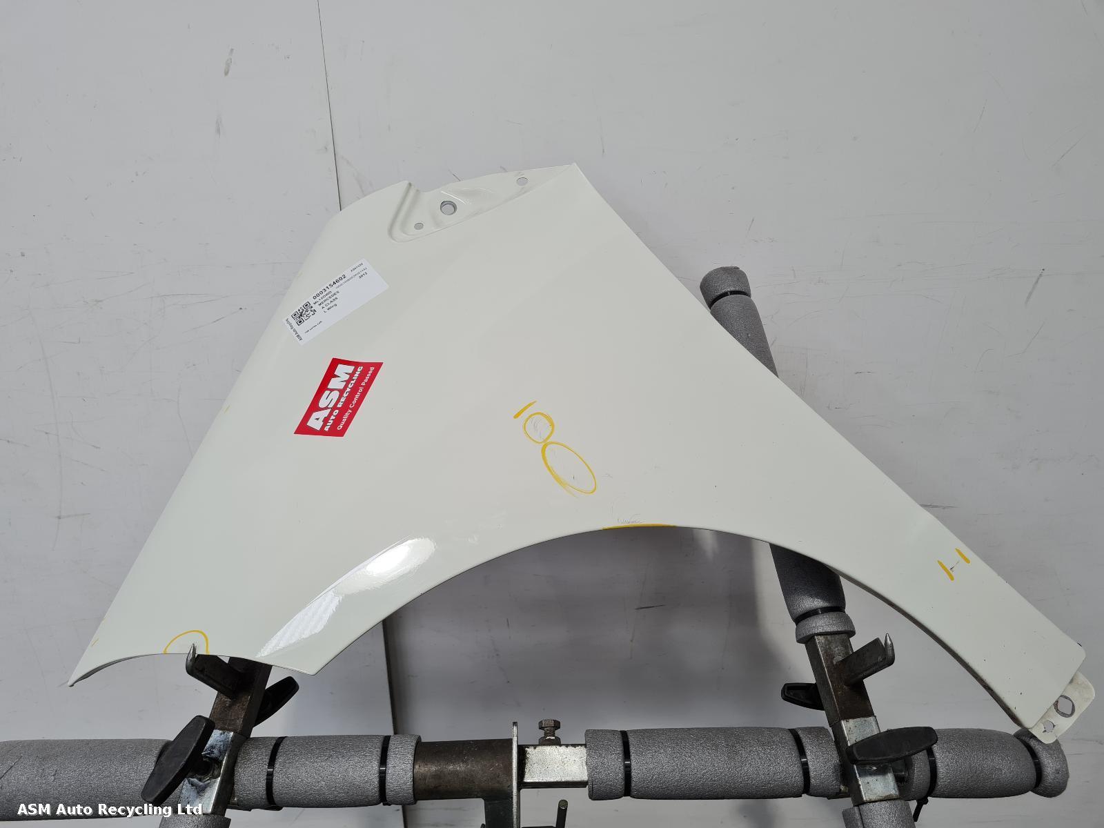 View Auto part L Wing Mercedes A Class 2012