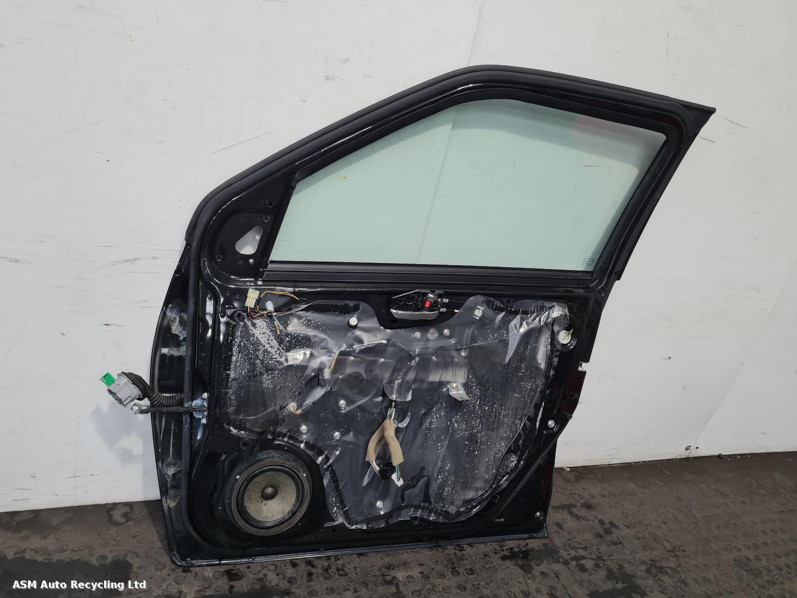 View Auto part R Front Door Suzuki Swift 2015