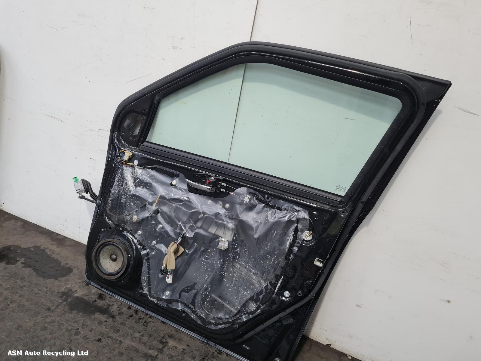 View Auto part R Front Door Suzuki Swift 2015