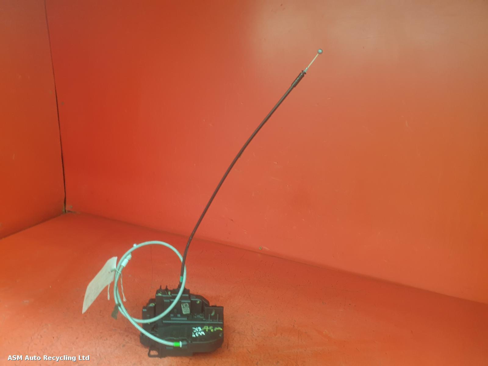 View Auto part Door Lock Assembly Nissan Qashqai 2010
