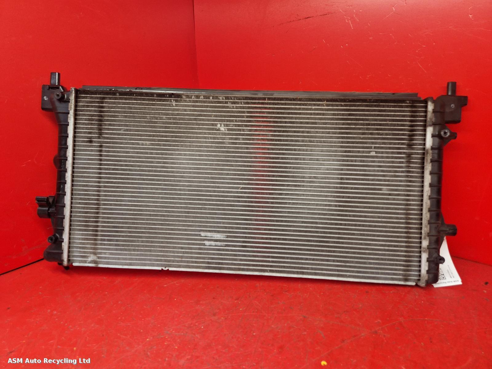 View Auto part Radiator Skoda Roomster 2015
