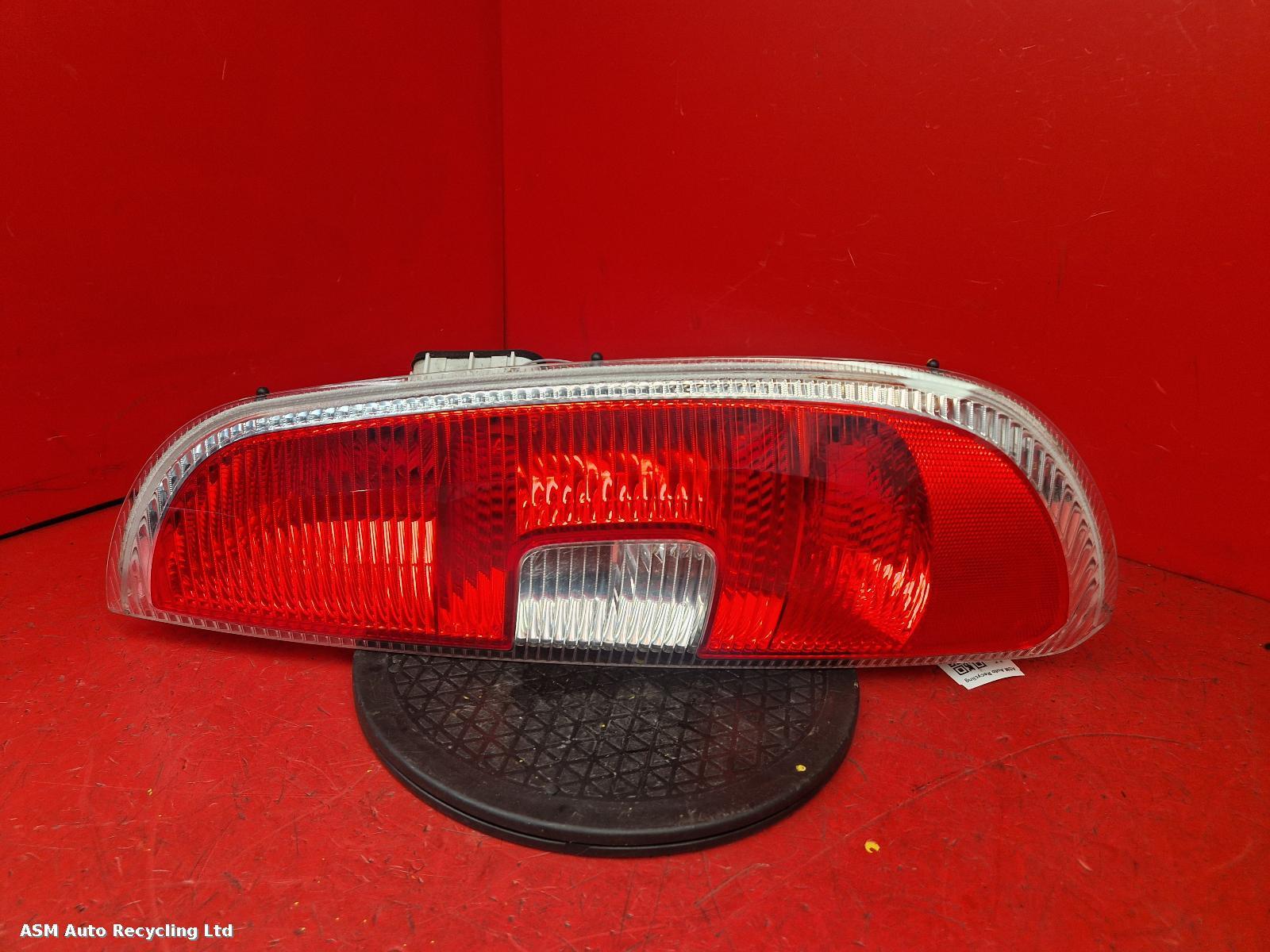View Auto part R Taillight Skoda Roomster 2015
