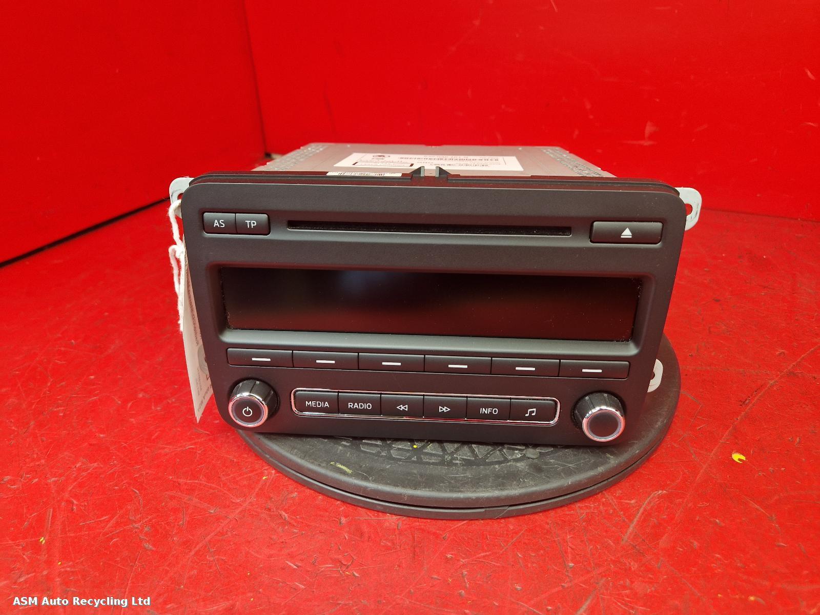 View Auto part A/V Equipment Skoda Roomster 2015