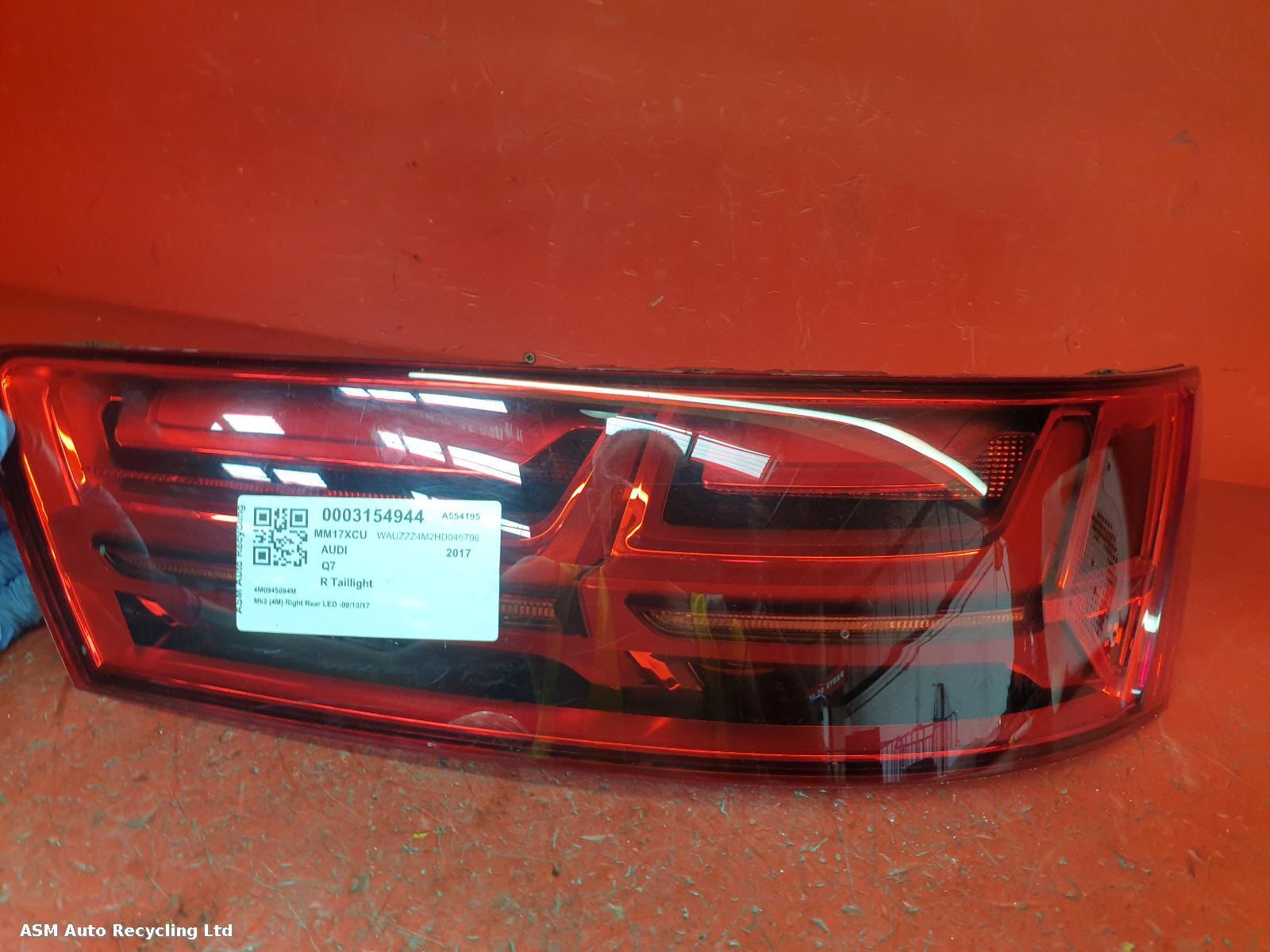 View Auto part R Taillight Audi Q7 2017