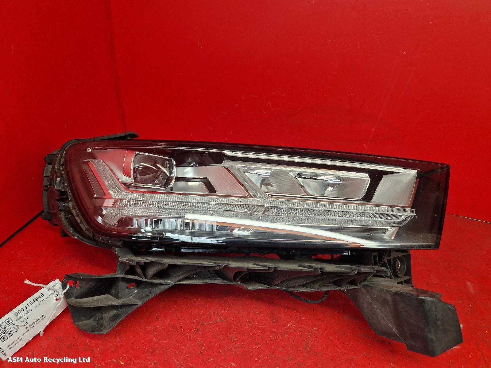 View Auto part R Headlamp Audi Q7 2017
